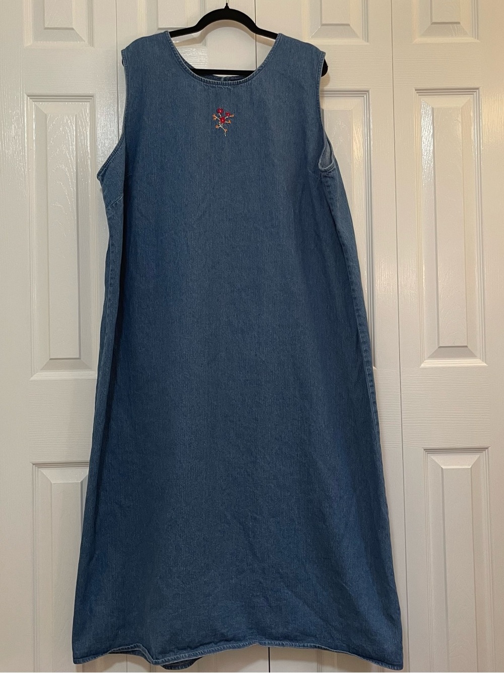Womens Denim Sleeveless Shift Dress with Embroidered Detail